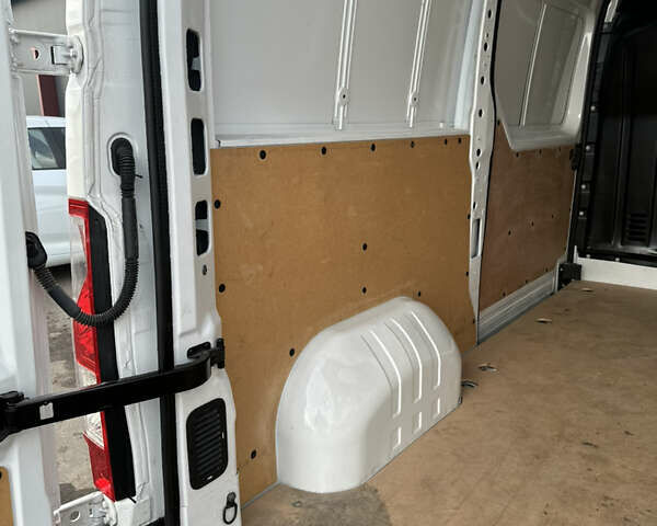 Белый Рено Мастер, объемом двигателя 0 л и пробегом 40 тыс. км за 20300 $, фото 41 на Automoto.ua