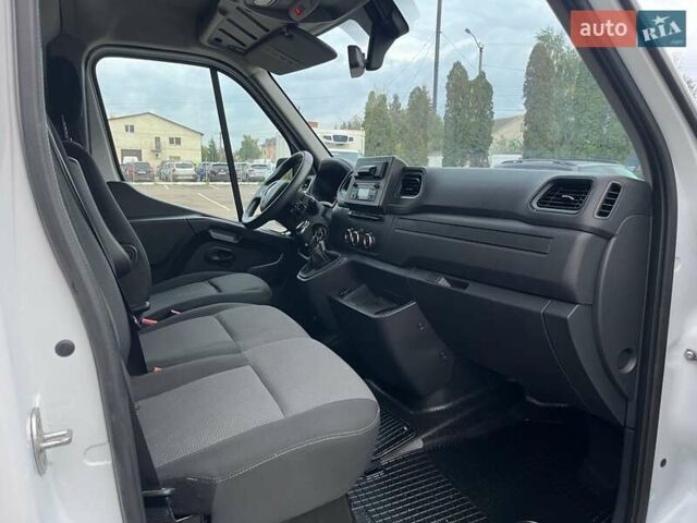 Рено Мастер 2020 в Дубно на Automoto.ua Белый Рено Мастер, объемом двигателя 2.3 л и пробегом 201 тыс. км за 18600 $, фото 23 на Automoto.ua