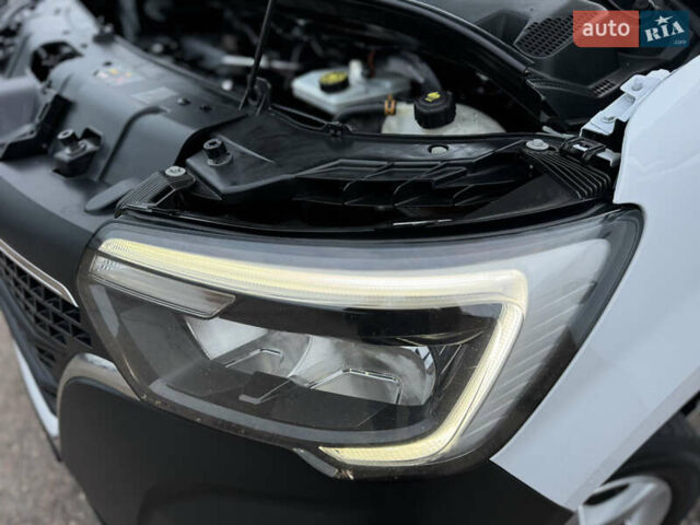 Белый Рено Мастер, объемом двигателя 2.3 л и пробегом 174 тыс. км за 21500 $, фото 96 на Automoto.ua