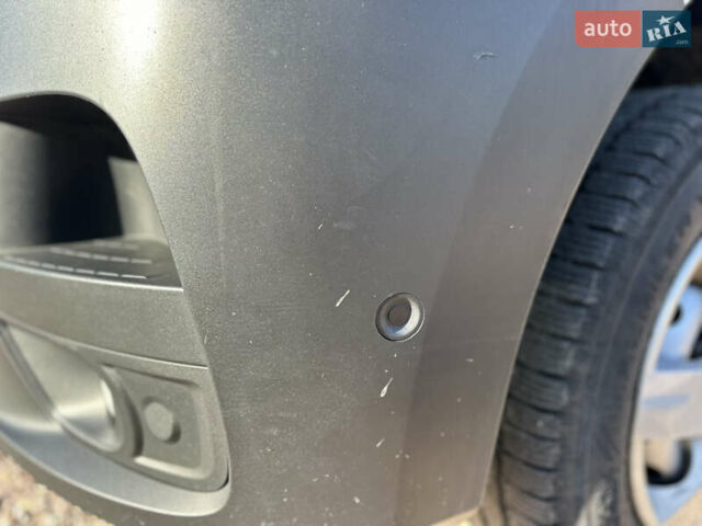 Белый Рено Мастер, объемом двигателя 2.3 л и пробегом 226 тыс. км за 19600 $, фото 13 на Automoto.ua