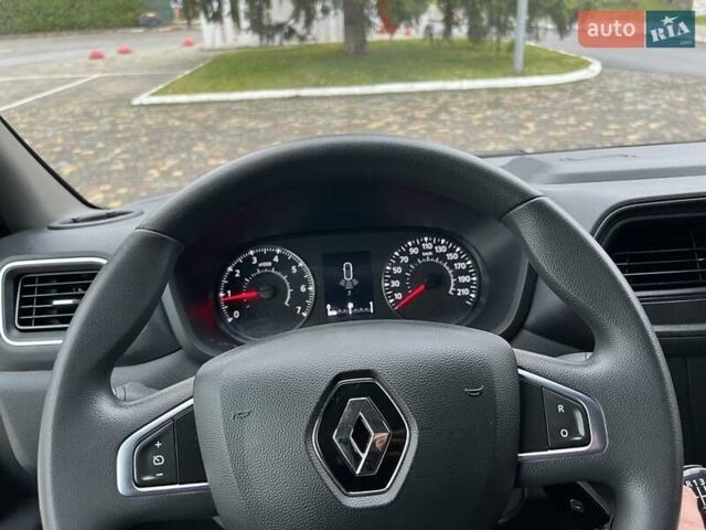 Белый Рено Мастер, объемом двигателя 2.3 л и пробегом 235 тыс. км за 18799 $, фото 35 на Automoto.ua