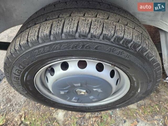 Білий Рено Мастєр, об'ємом двигуна 2.3 л та пробігом 189 тис. км за 19200 $, фото 23 на Automoto.ua