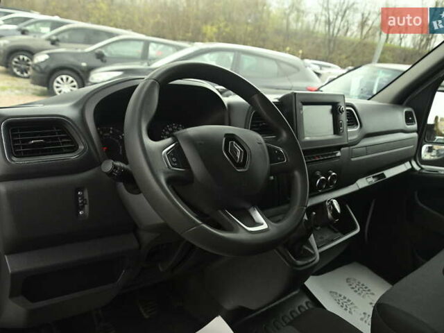 Белый Рено Мастер, объемом двигателя 2.3 л и пробегом 217 тыс. км за 19999 $, фото 20 на Automoto.ua