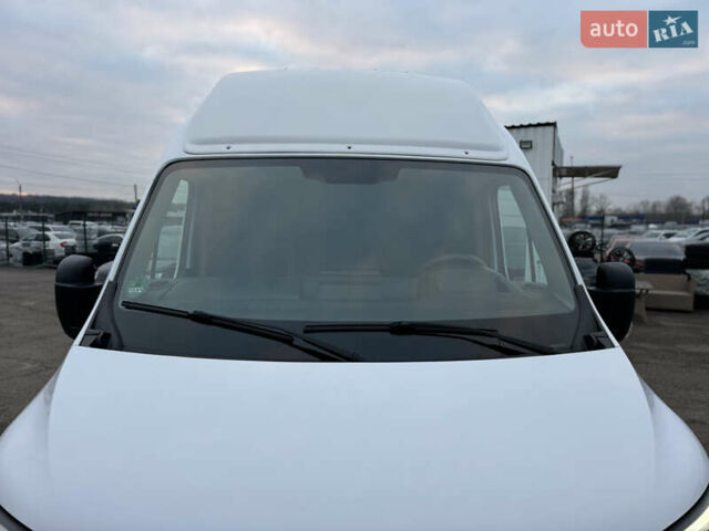 Белый Рено Мастер, объемом двигателя 2.3 л и пробегом 174 тыс. км за 21500 $, фото 17 на Automoto.ua