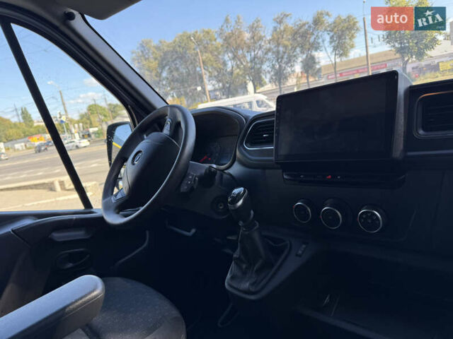 Білий Рено Мастєр, об'ємом двигуна 2.3 л та пробігом 195 тис. км за 17999 $, фото 136 на Automoto.ua