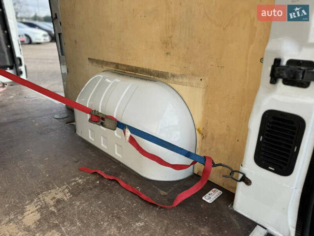 Белый Рено Мастер, объемом двигателя 2.3 л и пробегом 209 тыс. км за 21000 $, фото 108 на Automoto.ua