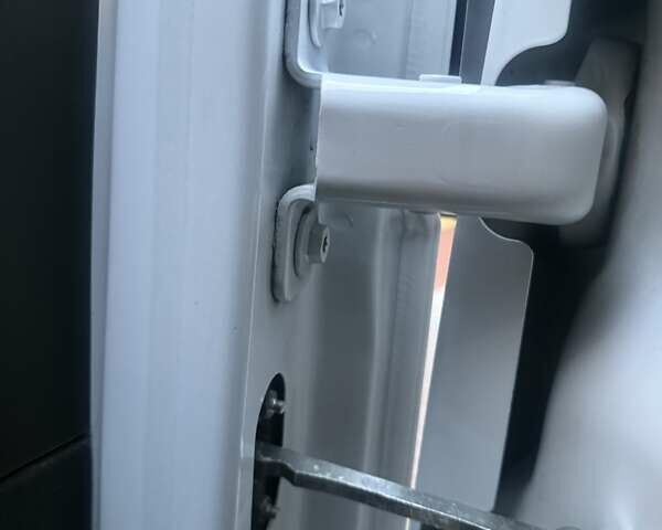 Білий Рено Мастєр, об'ємом двигуна 2.3 л та пробігом 267 тис. км за 16700 $, фото 53 на Automoto.ua