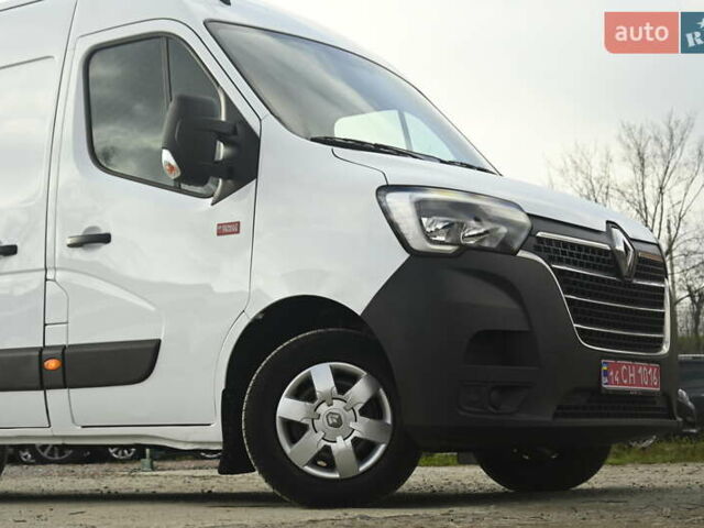 Белый Рено Мастер, объемом двигателя 2.3 л и пробегом 217 тыс. км за 19999 $, фото 3 на Automoto.ua