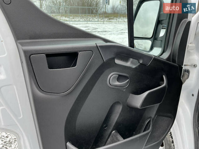 Білий Рено Мастєр, об'ємом двигуна 0 л та пробігом 133 тис. км за 22500 $, фото 11 на Automoto.ua