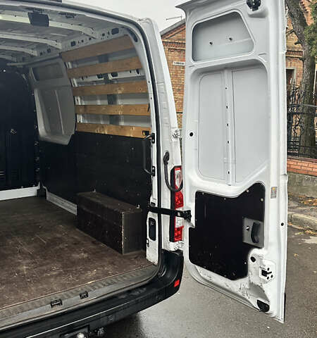 Білий Рено Мастєр, об'ємом двигуна 2.3 л та пробігом 253 тис. км за 17500 $, фото 24 на Automoto.ua