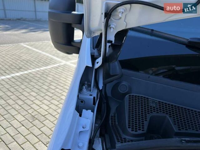 Білий Рено Мастєр, об'ємом двигуна 2.3 л та пробігом 198 тис. км за 18699 $, фото 22 на Automoto.ua