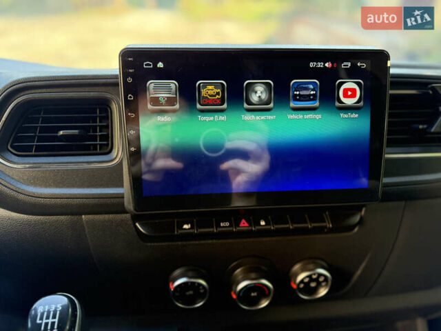 Білий Рено Мастєр, об'ємом двигуна 2.3 л та пробігом 195 тис. км за 17999 $, фото 138 на Automoto.ua