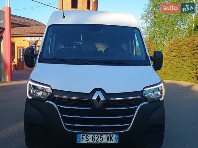 Белый Рено Мастер, объемом двигателя 2.3 л и пробегом 203 тыс. км за 18500 $, фото 1 на Automoto.ua