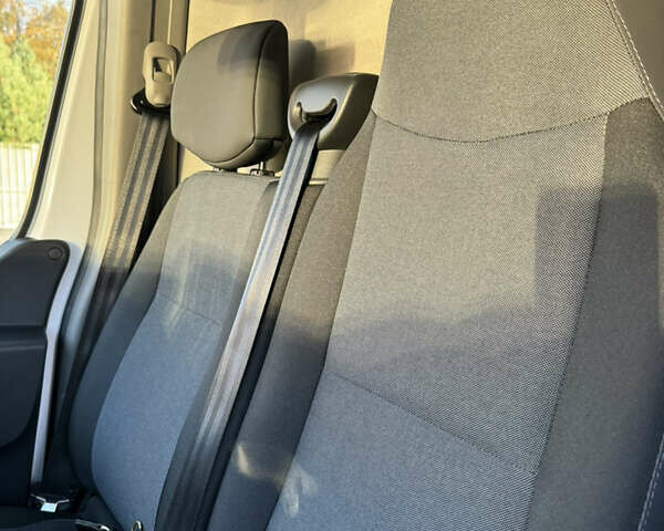 Белый Рено Мастер, объемом двигателя 2.3 л и пробегом 174 тыс. км за 20800 $, фото 21 на Automoto.ua