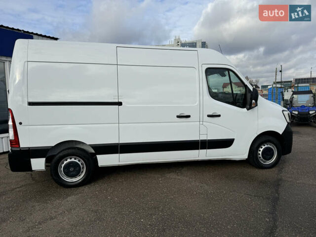 Белый Рено Мастер, объемом двигателя 2.3 л и пробегом 209 тыс. км за 21000 $, фото 6 на Automoto.ua