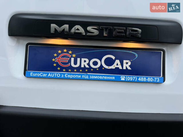 Белый Рено Мастер, объемом двигателя 2.3 л и пробегом 174 тыс. км за 21500 $, фото 24 на Automoto.ua