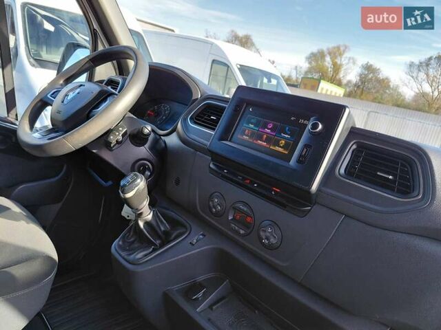 Белый Рено Мастер, объемом двигателя 2.3 л и пробегом 280 тыс. км за 17900 $, фото 49 на Automoto.ua