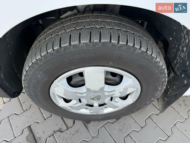 Білий Рено Мастєр, об'ємом двигуна 2.3 л та пробігом 187 тис. км за 21900 $, фото 21 на Automoto.ua