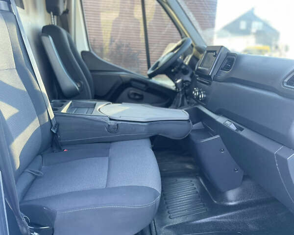 Белый Рено Мастер, объемом двигателя 2.3 л и пробегом 135 тыс. км за 20600 $, фото 29 на Automoto.ua