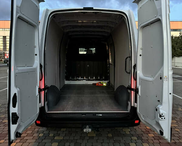 Белый Рено Мастер, объемом двигателя 2.3 л и пробегом 174 тыс. км за 20800 $, фото 36 на Automoto.ua