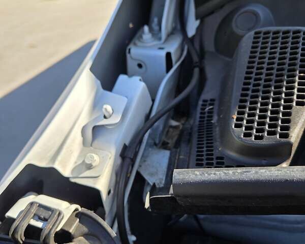 Белый Рено Мастер, объемом двигателя 0 л и пробегом 192 тыс. км за 21900 $, фото 20 на Automoto.ua