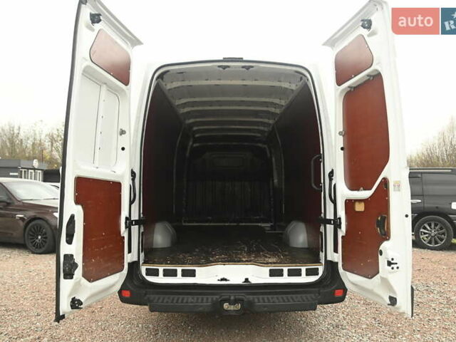Белый Рено Мастер, объемом двигателя 2.3 л и пробегом 217 тыс. км за 19999 $, фото 35 на Automoto.ua