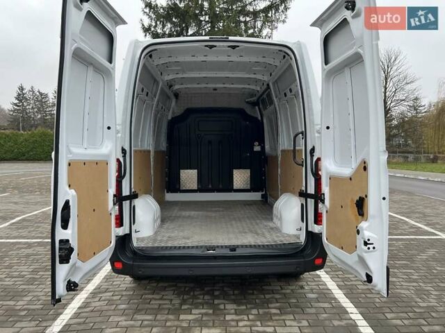 Белый Рено Мастер, объемом двигателя 2.3 л и пробегом 235 тыс. км за 18799 $, фото 23 на Automoto.ua