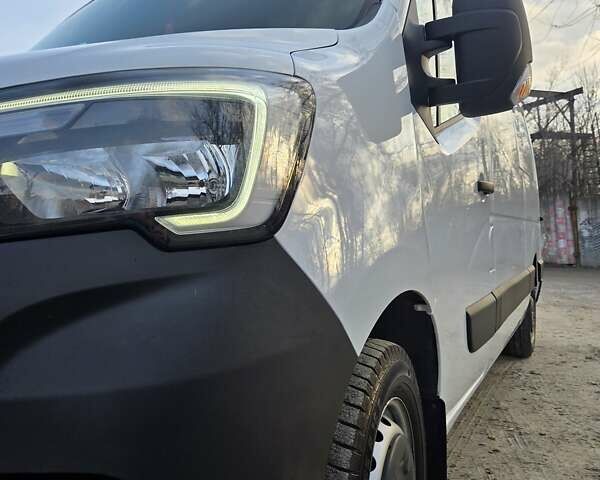 Білий Рено Мастєр, об'ємом двигуна 2.3 л та пробігом 189 тис. км за 19200 $, фото 9 на Automoto.ua