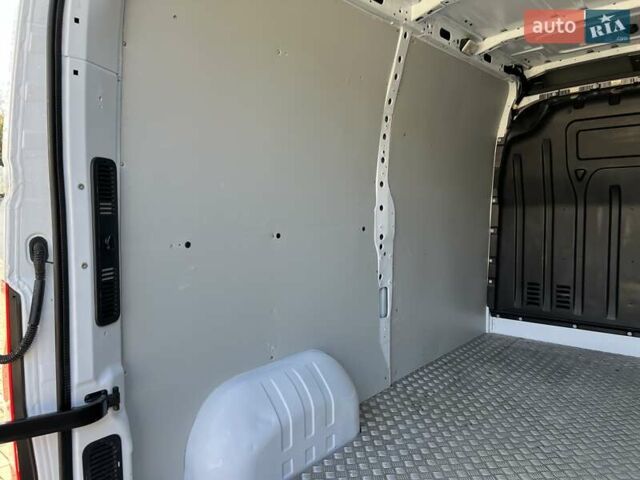 Білий Рено Мастєр, об'ємом двигуна 2.3 л та пробігом 198 тис. км за 18699 $, фото 15 на Automoto.ua