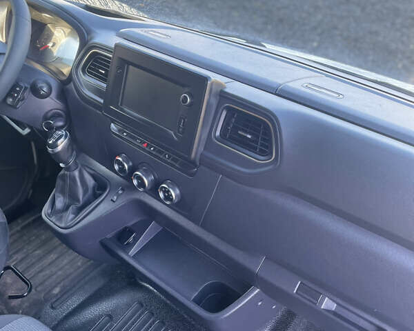 Белый Рено Мастер, объемом двигателя 2.3 л и пробегом 135 тыс. км за 20600 $, фото 22 на Automoto.ua