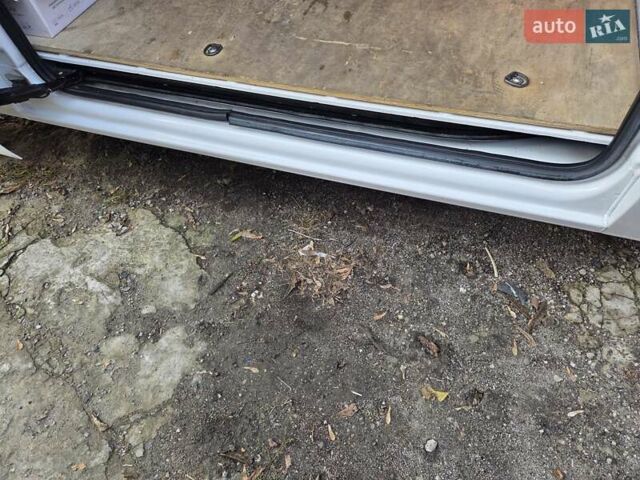 Білий Рено Мастєр, об'ємом двигуна 2.3 л та пробігом 189 тис. км за 19200 $, фото 24 на Automoto.ua