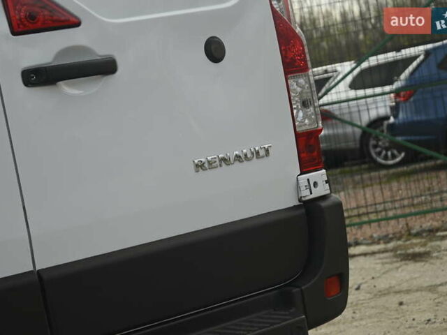 Белый Рено Мастер, объемом двигателя 2.3 л и пробегом 217 тыс. км за 19999 $, фото 10 на Automoto.ua
