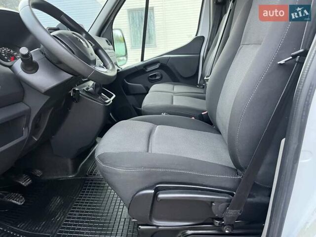 Рено Мастер 2020 в Дубно на Automoto.ua Белый Рено Мастер, объемом двигателя 2.3 л и пробегом 201 тыс. км за 18600 $, фото 15 на Automoto.ua