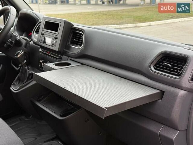 Белый Рено Мастер, объемом двигателя 2.3 л и пробегом 224 тыс. км за 18350 $, фото 23 на Automoto.ua