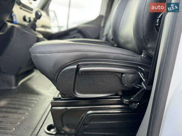 Белый Рено Мастер, объемом двигателя 2.3 л и пробегом 209 тыс. км за 21000 $, фото 36 на Automoto.ua