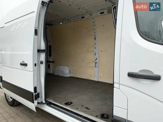Белый Рено Мастер, объемом двигателя 2.3 л и пробегом 209 тыс. км за 19999 $, фото 30 на Automoto.ua