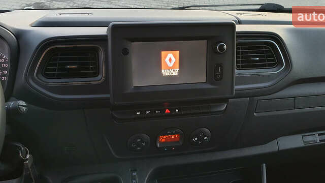 Белый Рено Мастер, объемом двигателя 2.3 л и пробегом 116 тыс. км за 24500 $, фото 13 на Automoto.ua