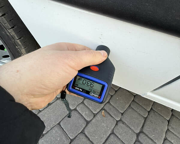 Білий Рено Мастєр, об'ємом двигуна 2.3 л та пробігом 195 тис. км за 17999 $, фото 114 на Automoto.ua