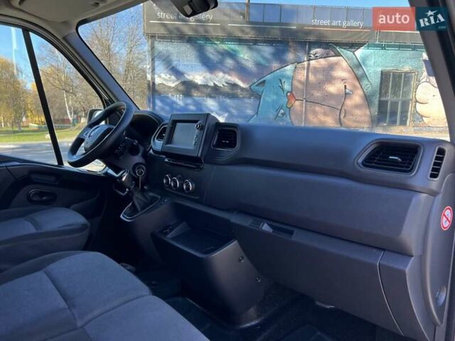 Білий Рено Мастєр, об'ємом двигуна 2.3 л та пробігом 198 тис. км за 18699 $, фото 26 на Automoto.ua