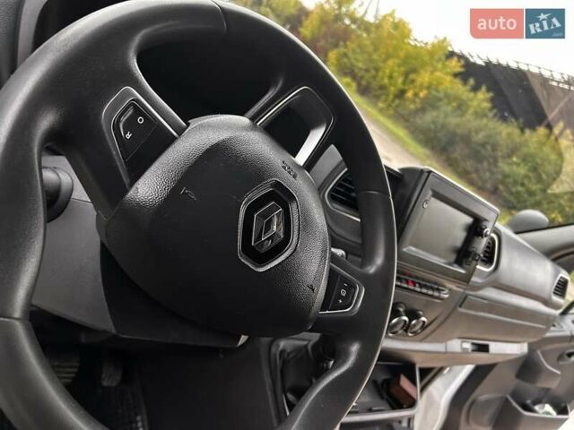 Рено Мастєр 2020 у Кременце на Automoto.ua Білий Рено Мастєр, об'ємом двигуна 2.3 л та пробігом 214 тис. км за 17300 $, фото 2 на Automoto.ua