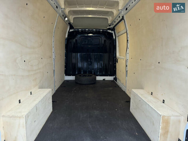 Белый Рено Мастер, объемом двигателя 2.3 л и пробегом 174 тыс. км за 21500 $, фото 35 на Automoto.ua