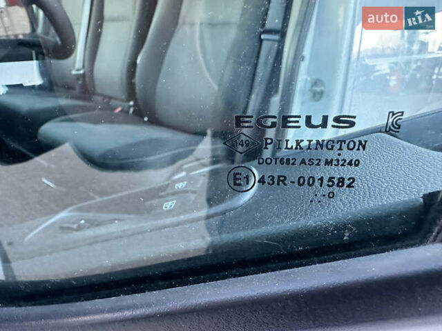 Білий Рено Мастєр, об'ємом двигуна 2.3 л та пробігом 201 тис. км за 18700 $, фото 76 на Automoto.ua