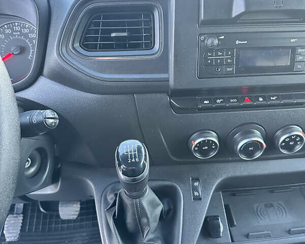 Білий Рено Мастєр, об'ємом двигуна 2.3 л та пробігом 201 тис. км за 18700 $, фото 43 на Automoto.ua