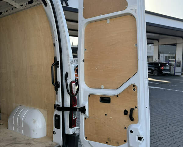 Білий Рено Мастєр, об'ємом двигуна 2.3 л та пробігом 195 тис. км за 17999 $, фото 53 на Automoto.ua