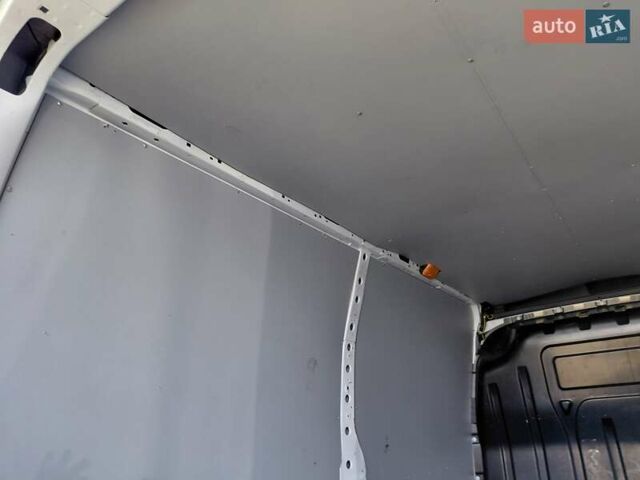 Белый Рено Мастер, объемом двигателя 2.3 л и пробегом 280 тыс. км за 17900 $, фото 27 на Automoto.ua