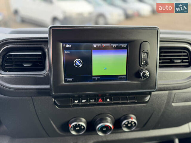 Белый Рено Мастер, объемом двигателя 2.3 л и пробегом 209 тыс. км за 21000 $, фото 61 на Automoto.ua