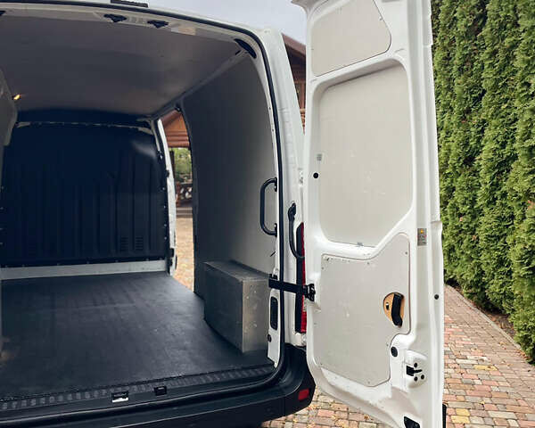 Білий Рено Мастєр, об'ємом двигуна 0 л та пробігом 206 тис. км за 19700 $, фото 48 на Automoto.ua