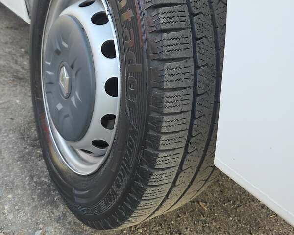 Білий Рено Мастєр, об'ємом двигуна 2.3 л та пробігом 189 тис. км за 19200 $, фото 19 на Automoto.ua