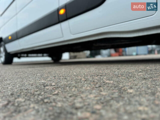 Белый Рено Мастер, объемом двигателя 2.3 л и пробегом 174 тыс. км за 21500 $, фото 20 на Automoto.ua
