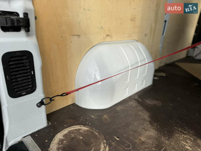 Белый Рено Мастер, объемом двигателя 2.3 л и пробегом 209 тыс. км за 21000 $, фото 107 на Automoto.ua